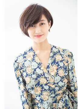 ノノリリ(NONORIRI) 大人マッシュショート立体感地毛風カラースモーキーアッシュ秋色