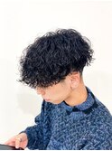 ツイストスパイラルパーマ波巻きセンターパートツーブロック