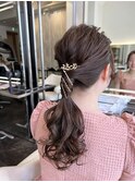 華やか巻きつけポニーテール