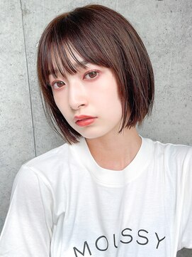 サロウィンフレンテ 新宿三丁目(SALOWIN Frente) 石塚／小顔ぱっつんレイヤーミニボブ10代20代30代韓国ヘア新宿