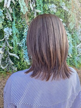 ノーブルヘアー(NOBLE HAIR) ミディアムレイヤー