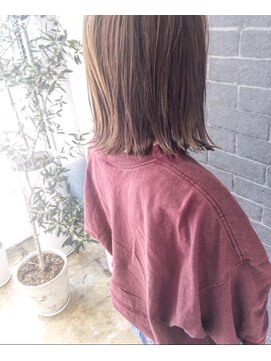 ニド(2do) 切りっぱなしボブ＆ココアカラー