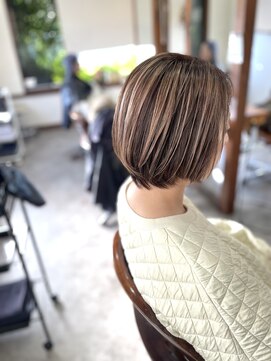 ヤソ(yaso) ハイライトショートボブ