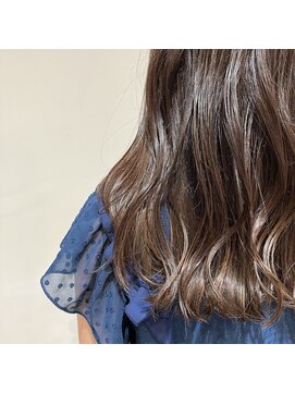 ニューヨークニューヨーク 大久保店(NYNY) ツヤ感ブラウン