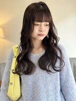 トナリ(tonari) くすみカラー アッシュ ロングレイヤー 20代【鹿児島中央駅】