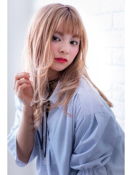 ヘアーアートシフォン 池袋西口店(Hair art chiffon) 個性的グラマラスマッシュ切りっぱなしボブイルミナカラー耳かけ