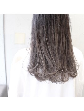 デコヘアーフラッペ(DECO HAIR frappe) グレーのグラデーションカラー