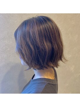 アンジェリーク 切りっぱなしボブ/波巻き/レディースショート/ヘルシースタイル