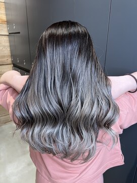 ベイショア(Bay Shore NY) バレイヤージュブルーグレージュスモーキーグレージュ