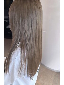 クアンク(Qunq) グレージュ