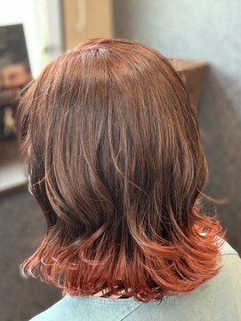 プライベートサロン ココチ(private salon cocochi) ハイライトレッド系カラー（イルミナ）×ミディアムウルフ
