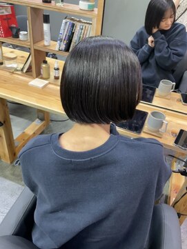 ルーシーバイパム 恵比寿(Lucy by PAM.) 暗髪ボブ