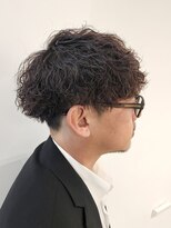 ニアウ 伊勢崎連取店(Niau)&nbsp;刈り上げマッシュ波巻きスパイラルパーマメンズショート