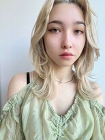 フィーリーカラー 大阪梅田店(feery color)&nbsp;オリーブベージュショートミニボブグレージュブリーチレイヤー