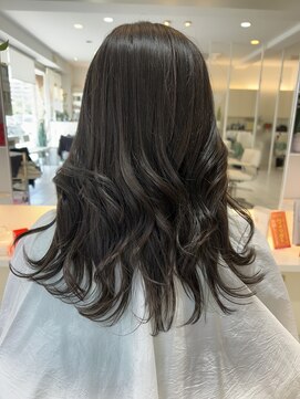 ヘアラウンジガガ(Hair Lounge GAGA) ロングローレイヤー