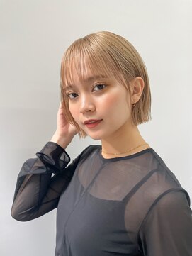 ミィ 表参道(mee.) デザインカラー/レイヤーカット/ウェットヘア/オリーブベージュ