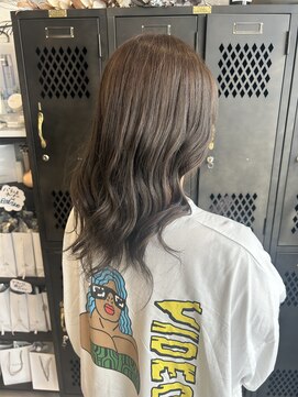 アチーブリス(achieve Liss) 透明感抜群グレージュニュアンスカラー大人可愛い小顔ミディ