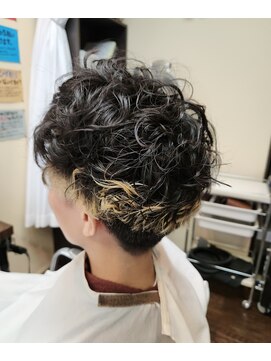 ガーデン ヘアー デザイン(GARDEN Hair Design) ツーブロック、スパイラルパーマ
