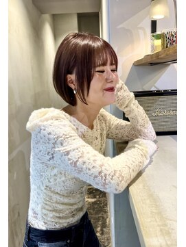 ロエ 平尾山荘(loe) ピンクブラウン×ショートボブ