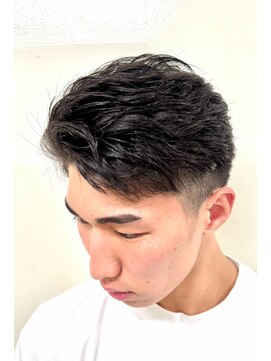 ヨシザワインク ハコザキ 水天宮前 日本橋人形町(YOSHIZAWA Inc.HAKOZAKI) 30代40代◎毛流れショート×ツーブロックで大人の余裕