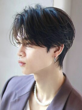 オーシャントーキョー(OCEAN TOKYO) 韓国マッシュフェザーパーマニュアンスパーマセンターパート黒髪