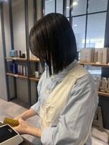 ラトリエ(L'Atelier) タッセルボブ/黒髪ボブ/切りっぱなしボブ/前髪なし