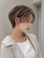 アイシー 関内(ICY) ICY秋成「ニュアンスハイライト&くびれショート」
