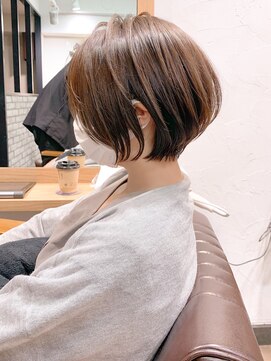 アヴァロン(AVALON) 絶壁解消×マロンブラウン×30代40代×ひし形ショート【永田】