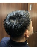 ツーブロアップバング爽やかショートスタイル