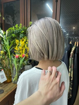 ソルトウォーター 南堀江(SALT WATER) ホワイトベージュ