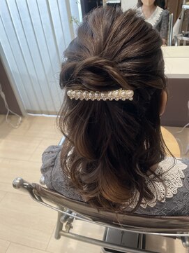 イースト(YEAST) ハーフアップ