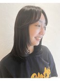 グレージュカラーレイヤーミディ斜めバング /池袋/池袋東口