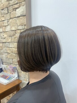 アメイジングヘアー 千歳店(AMAZING HAIR) たっぷりハイライト/ショートボブ/前下がり/シルキーベージュ