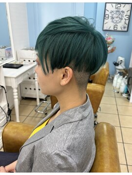 シャルティア(SHALLTIA) アシメショートモスグリーン【山口派手髪】【山口ハイトーン】