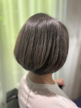 ツムグ 代官山店(TUMUGU) ヘルシースタイル大人ショート30代40代50代ブルーグレージュ#155