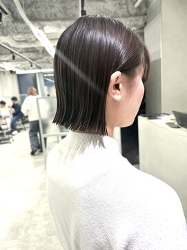 キートス(Kiitos) 切りっぱなしボブグレージュ透明感カラーぱつっとボブ