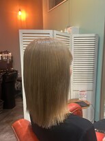 ルーツ(Roots)&nbsp;全頭ブリーチ1回でできるベージュカラー！  ルフレカラー