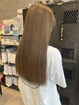 アチーブティルスマートサロン 豊川末広通店(achieve till Smart Salon) ハイトーンダブルカラー透け感シルクベージュストレート艶髪