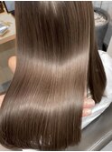 艶髪透明感ブラウンミルクティーベージュコスメストレート