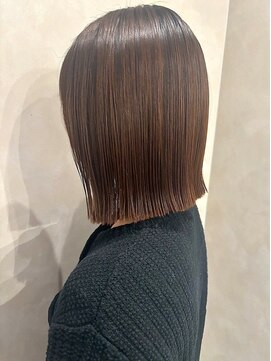 フィエル(Fier) 【54.切りっぱなし×ショート】髪質改善・酸性ストレート・学割