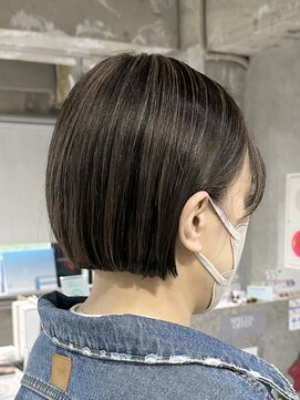 ルイ(ROUIS produced by LUCK 津田沼) ROUIS 津田沼 コントラストハイライト/グレージュ/大人ボブ