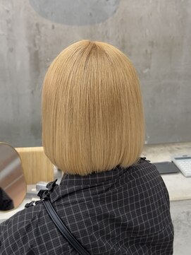 エクラ(ECLAT) 暖色ベージュ