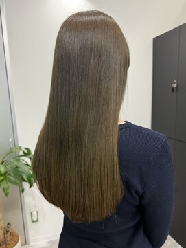 イーラ(era) オリーブベージュ