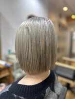 エアーベリー(AIR BERRY)&nbsp;ミルクティーベージュ×切りっぱなしボブ