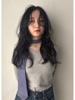 オムズ(OM's)&nbsp;動きのあるロングパーマ◎