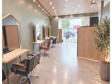 アグ ヘアー メゾン 伊勢崎店(Agu hair maison)