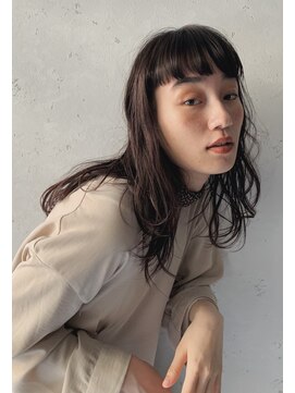 イコ(iko) ナチュラル。濡れ感。ロングウェーブ。