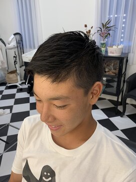 エム(M) 高校生CUT