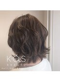 外ハネミディ×ベージュカラー