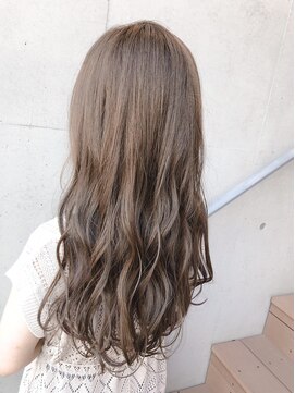 ルカ(Luca) 20代30代40代＊オトナかわいいフォギーベージュカラー//吉田祐二